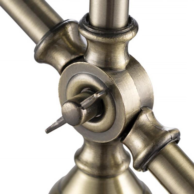 Lampe de bureau vintage en métal avec dôme réglable et bras flexible, idéale pour le bureau à domicile ou à la maison.