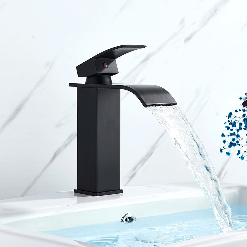 torneira banheiro, torneira do banheiro, torneira monocomando banheiro, torneira de pia banheiro, torneira gourmet banheiro, torneira dourada para banheiro,