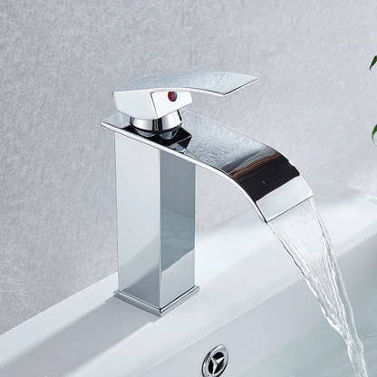 torneira banheiro, torneira do banheiro, torneira monocomando banheiro, torneira de pia banheiro, torneira gourmet banheiro, torneira dourada para banheiro,